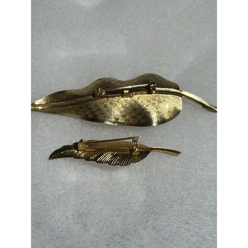 2 Piece Lot Of Vintage Gold Tone Leaf With Faux‎ Pearls Lapel Hat Pin Brooch